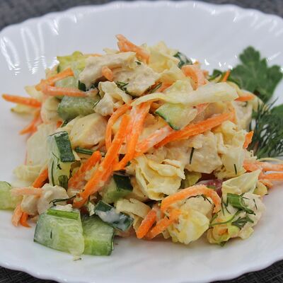 Салат Обжорка в Чёрный и белый по цене 160 ₽