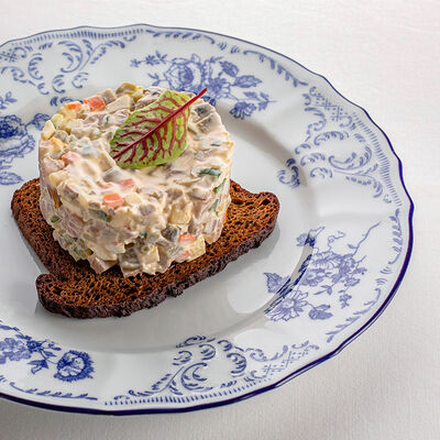 Салат Оливье Обломов в Обломов по цене 940 ₽