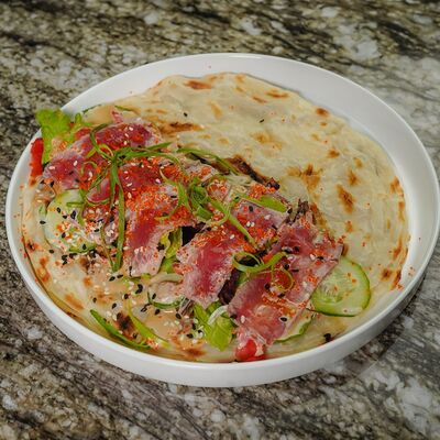 Роти с тунцом-татаки и овощами в Кафе Nебо по цене 390 ₽