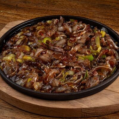 Уши свиные в соусе чили в Cernovar по цене 495 ₽