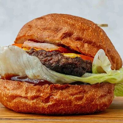 Бургер BBQ в Beer-Burger по цене 580 ₽