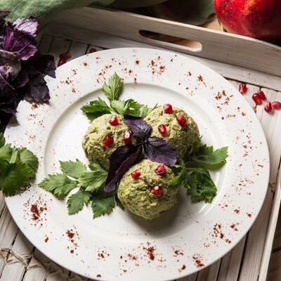 Пхали из стручковой фасоли и орехов в Гамарджоба, Генацвале! по цене 370 ₽