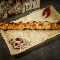 Шашлык из куриного филе в Campus Grill