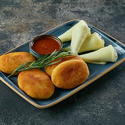 Мчади с сыром сулугуни в Двор Помидор по цене 380