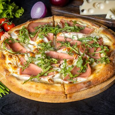 Ветчина с сыром в Марко пицца по цене 980 ₽