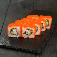 Ролл Калифорния с креветкой в Green Sushi