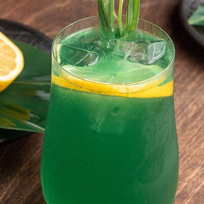 Тархун с огурцом в Суши & Саке Izakaya Bar по цене 999 ₽