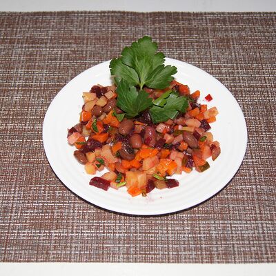 Салат Винегрет в Шашлыки & Пироги по цене 250 ₽