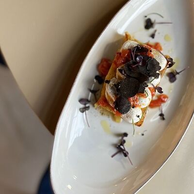 Картофельный гратен, трюфельный соус в Spletnicy cafe по цене 480