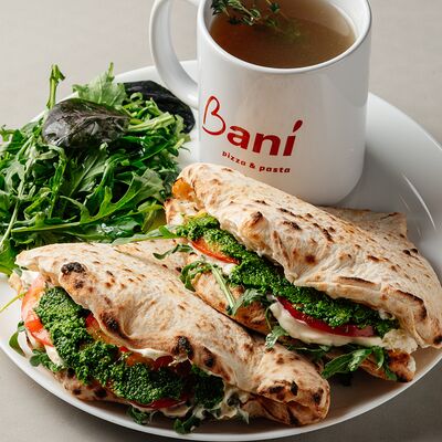 Пучча с песто и куриным бульоном в Bani по цене 790 ₽