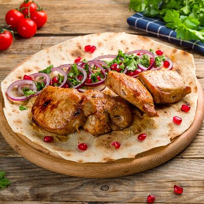 Шашлык из свинины в Шашлык и Шаурма на районе по цене 620 ₽