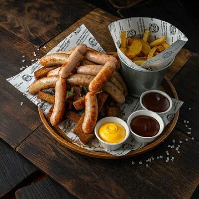 Ассорти немецких колбас в Мангал по цене 1290 ₽