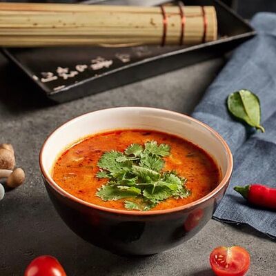 Суп Том ям с морепродуктамив Вилки-Палки по цене 489 ₽