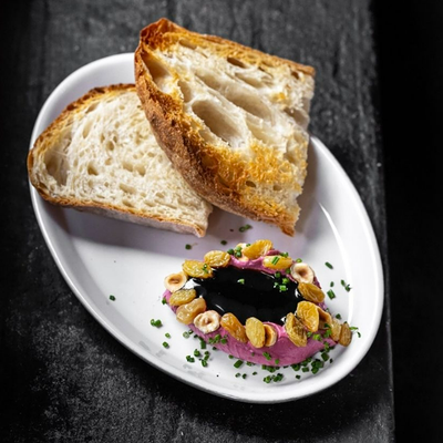 Паштет из куриной печени с тостами в Tehnikum по цене 650 ₽