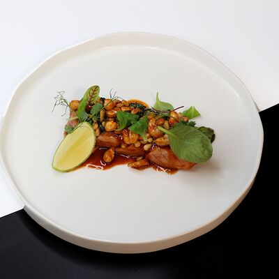 Стейк из тунца с кешью в Libido по цене 1250 ₽