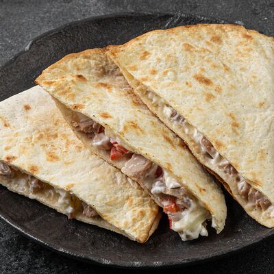 Тортилья с курочкой в Лапша & Суши по цене 459 ₽