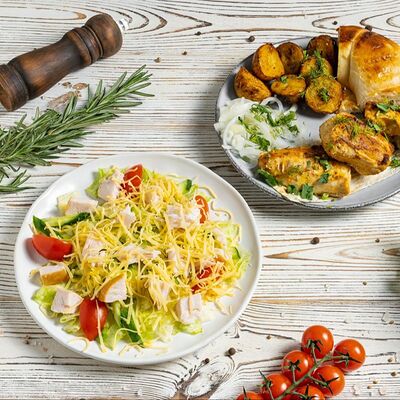 Комбо с салатом Цезарь с курицей в Шампур по цене 633 ₽