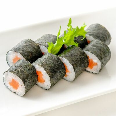 Ролл с копчёной форелью в Fusion Sushi по цене 11 р.