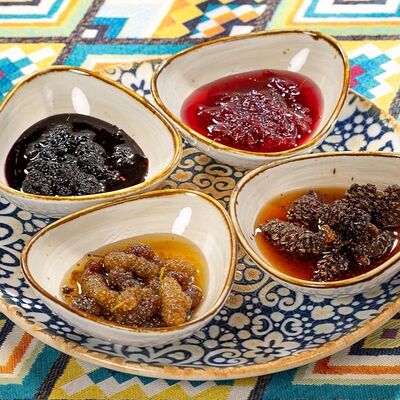 Варенье в ассортиментев ЁRZOON по цене 460 ₽