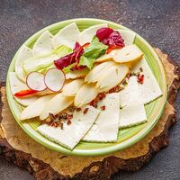 Ассорти кавказских сыров в Ресторан Бигджо