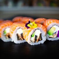 Ролл Филадельфия Luxe в ChoCho Sushi