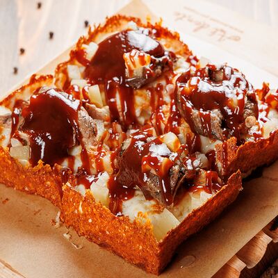 С ребрами BBQ и ананасом 