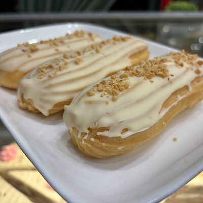 Эклеры с сыром Маскарпонев 18 ложек по цене 260 ₽