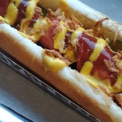 Хот-дог классическийв Мангал хаус по цене 230 ₽