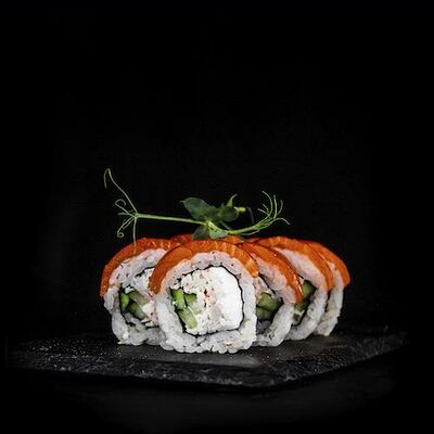 Филадельфия делюкс ролл в SushiShop51 по цене 592 ₽