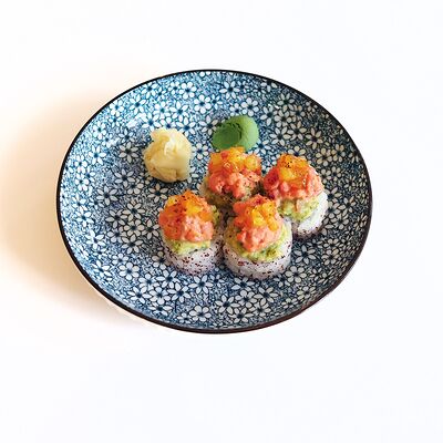 С тунцом, авокадо и апельсином в Ёлки по цене 486 ₽