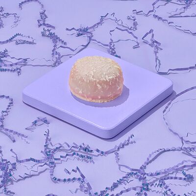 Миндальный берлинер с кокосом в Dostaевский по цене 171 ₽