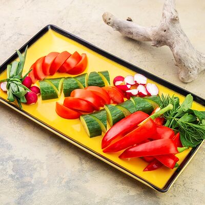 Тарелка свежих овощей в 7 небо по цене 465 ₽