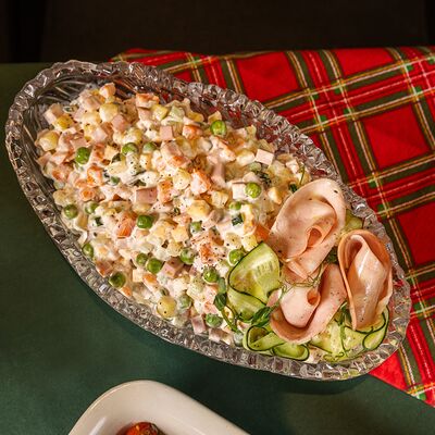 Оливье с мортаделлой в АндерСон по цене 2600 ₽