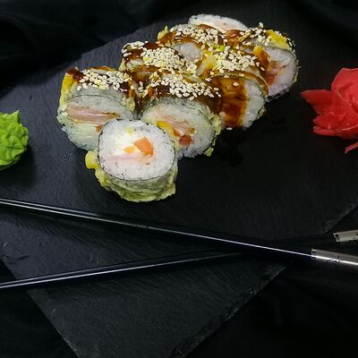 Горячий ролл Мексика в Sushiko по цене 599 ₽