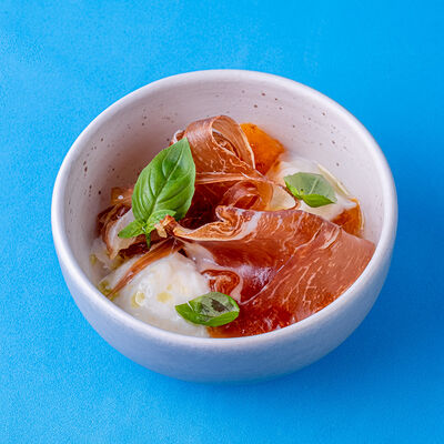 Парма, хурма и страчателла в Мечтатели по цене 335 ₽