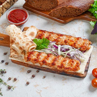Люля-кебаб из курицы в Домашний Вкус по цене 775 ₽