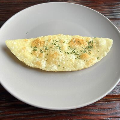 Гёзлеме с сыром в Хурма по цене 322 ₽