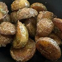 Картофель бейби в IPA beer cafe