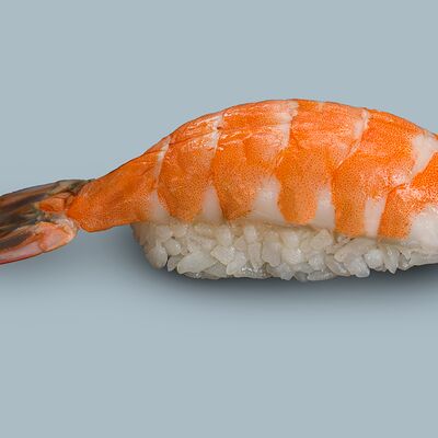 Суши с креветкой в НАШИ СУШИ по цене 250 ₽