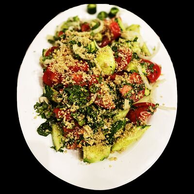 Салат по-грузински с сыром сулугуни в Чито-гврито по цене 420 ₽