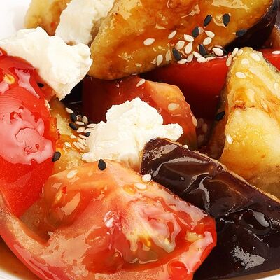 Баклажаны с томатами и творожным сыром в Баодзен по цене 370 ₽