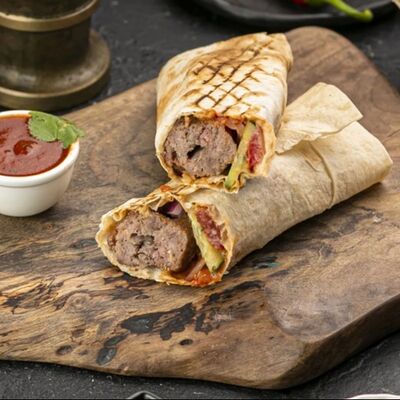 Люля из говядины в лавашев Шаурма ВЛАВАШЕ по цене 450 ₽