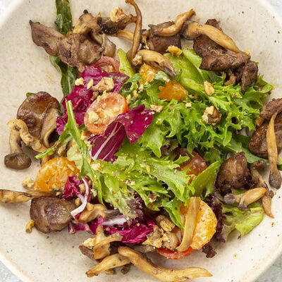 Салат Теплый с куриной печенью в Unity по цене 420 ₽