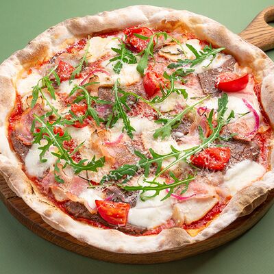 Пицца мясная Марио в Osteria Mario по цене 960 ₽