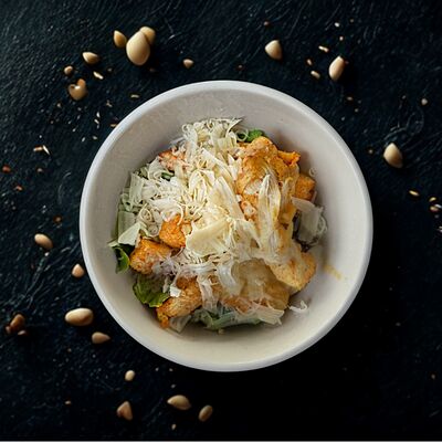 Детский Салат Цезарёнок с Курочкой в Траттория Ла Вилла по цене 286 ₽