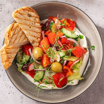 Деревенский салат в BEERMAN&Schlitz по цене 630 ₽