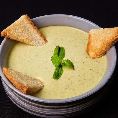 Крем-суп из брокколи в Ricco Celentano по цене 365 ₽