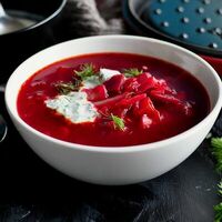 Борщ с говядиной в ШАШЛЫК КАВКАЗ
