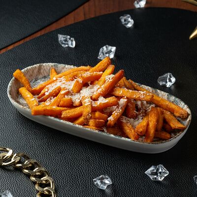 Батат фри с пармезаном в Giorgio Suluguni по цене 540 ₽