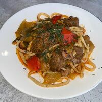 Лагман жареный в Mazza